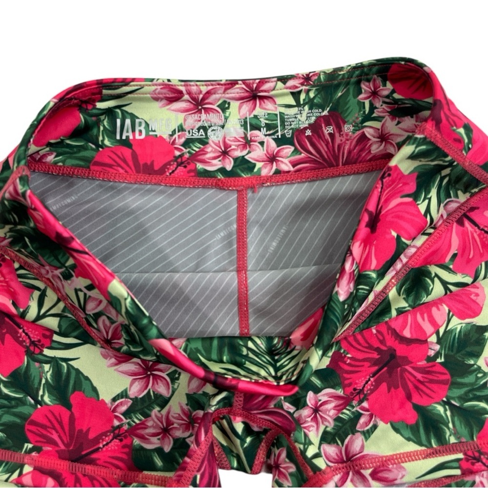 IAB 3” No-Ride Athletic Shorts size 8 Medium in Floral - Picture 3 of 5